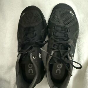 On Running cloud x training shoes